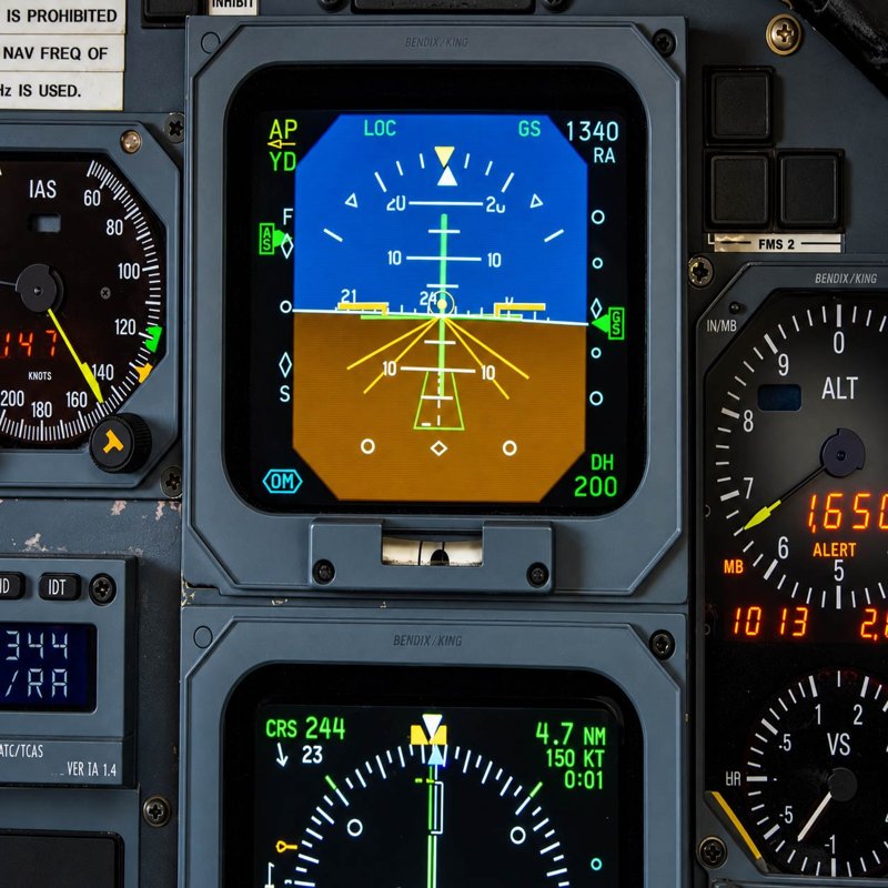 Aircraft cockpit flight instruments and displays